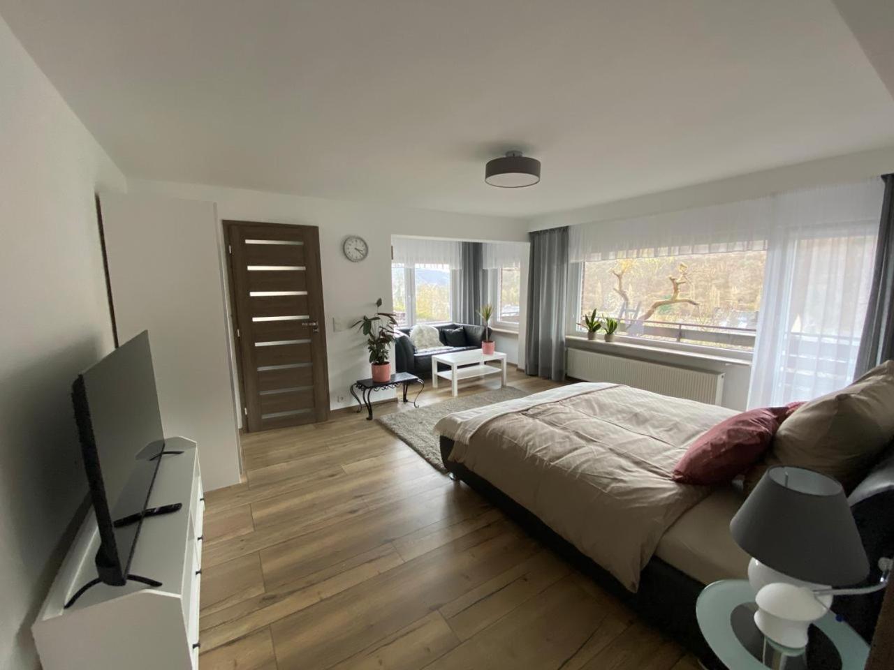 Pension Mit Moselblick Klotten Bagian luar foto