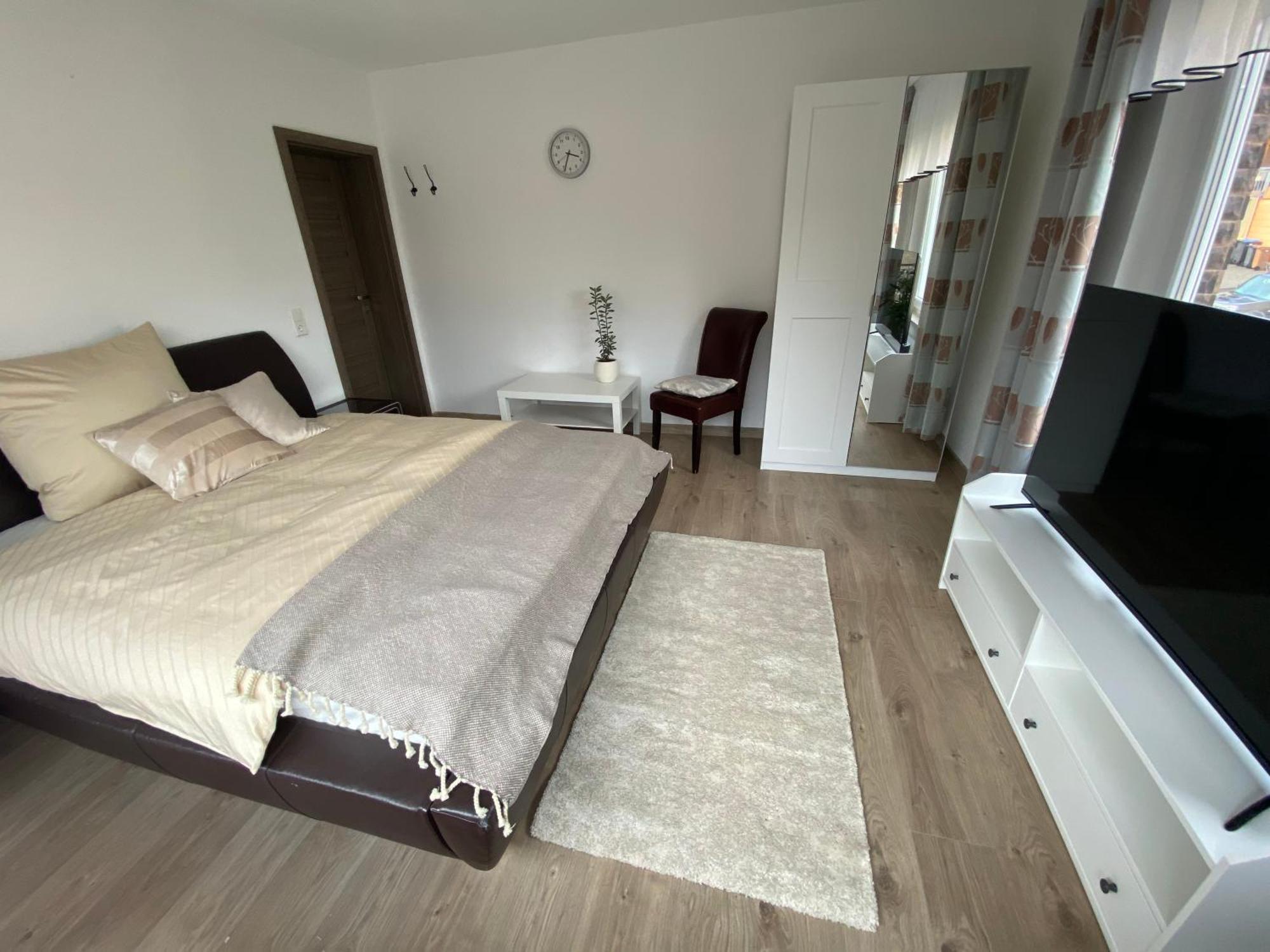 Pension Mit Moselblick Klotten Bagian luar foto