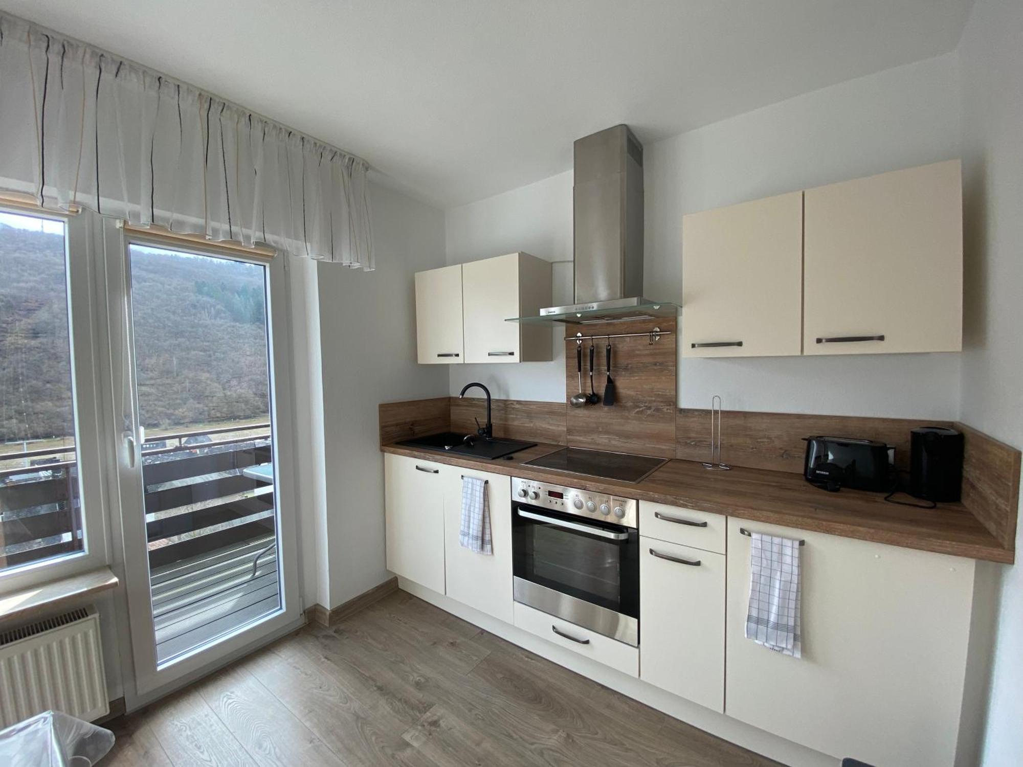 Pension Mit Moselblick Klotten Bagian luar foto