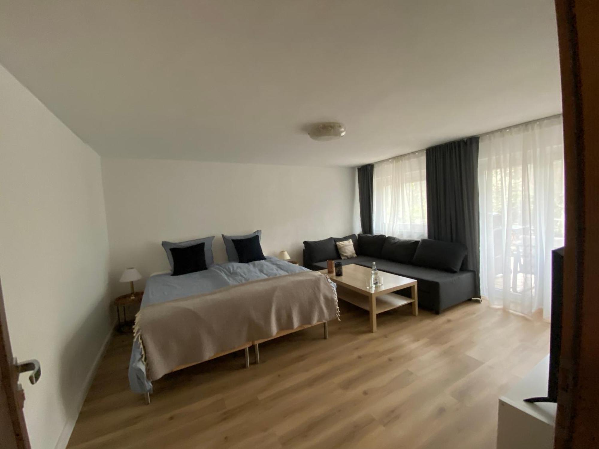Pension Mit Moselblick Klotten Bagian luar foto
